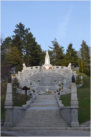 Monumento ai caduti di Bondo